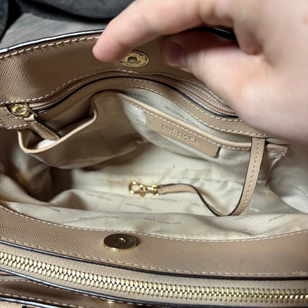 Michael Kors Beige Saffiano Leather Satchel Handbag Gold Hardware Neutral Tote - Picture 7 of 16
